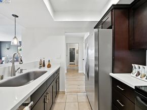 456 Mariners Island Blvd 318, San Mateo CA 94404