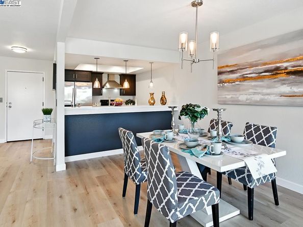456 Mariners Island Blvd 318, San Mateo CA 94404