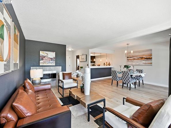 456 Mariners Island Blvd 318, San Mateo CA 94404