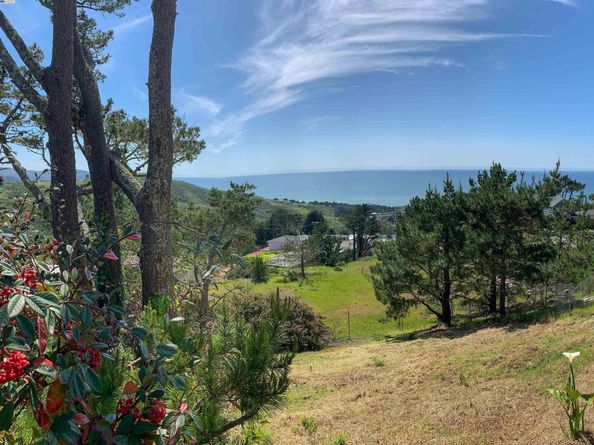532 Heathcliff Dr, Pacifica CA 94044