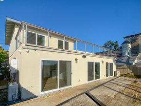 532 Heathcliff Dr, Pacifica CA 94044