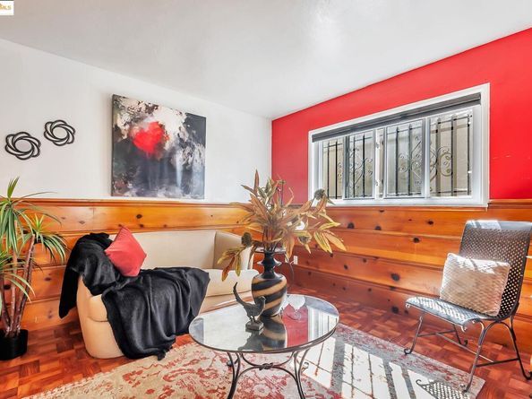 6941 Outlook Ave, Oakland CA 94605