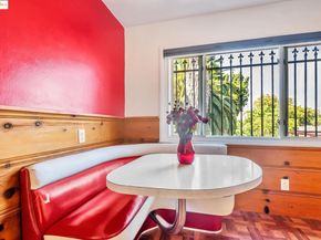 6941 Outlook Ave, Oakland CA 94605