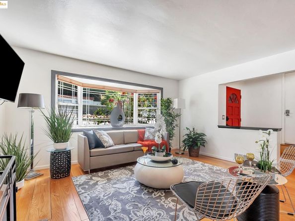 6941 Outlook Ave, Oakland CA 94605