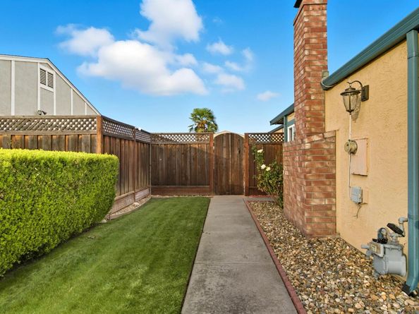 2035 Monterey Dr, Livermore CA 94551