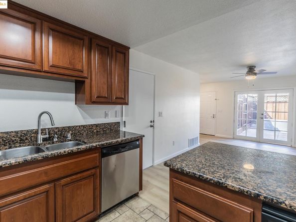 2035 Monterey Dr, Livermore CA 94551