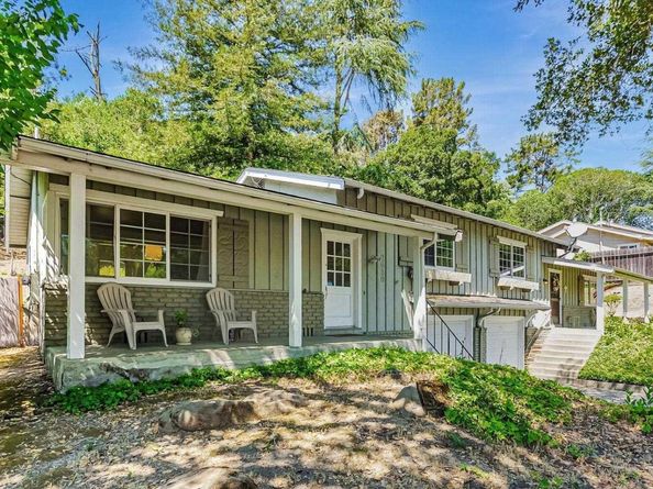 2050 Donald Dr, Moraga CA 94556