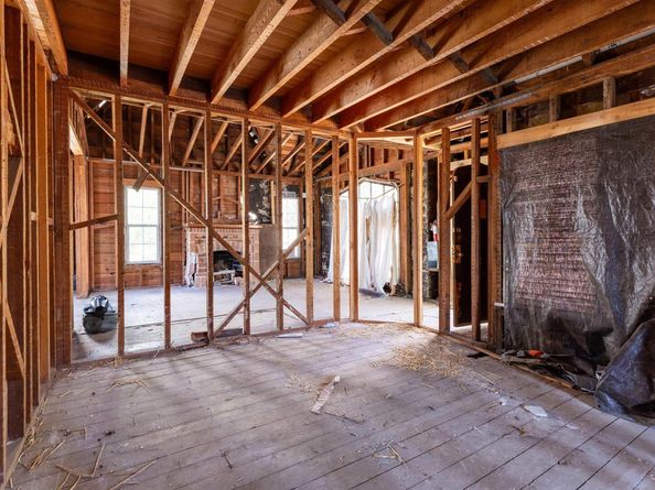 7541 Outlook Ave, Oakland CA 94605