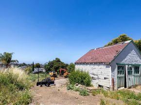 7541 Outlook Ave, Oakland CA 94605