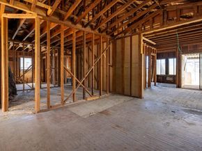 7541 Outlook Ave, Oakland CA 94605