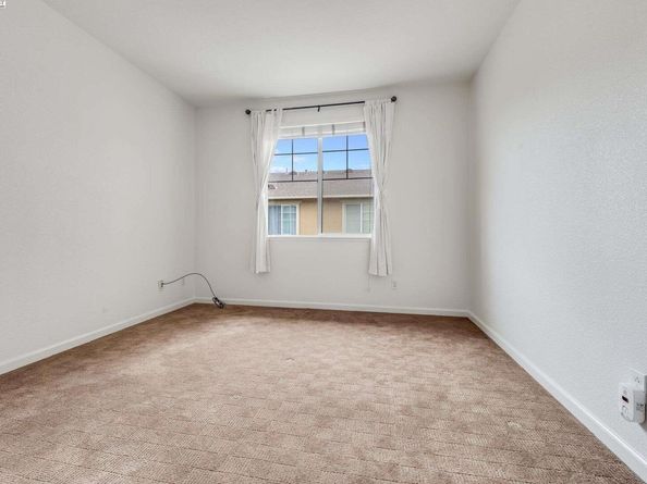 1586 Tucker St 52, Oakland CA 94603