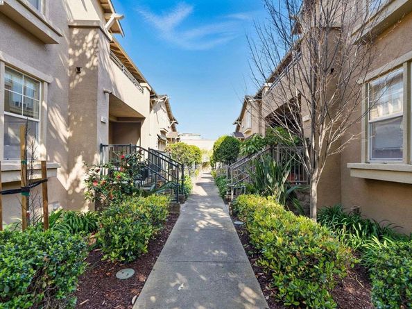 1586 Tucker St 52, Oakland CA 94603