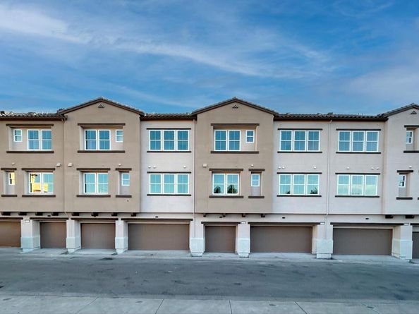 4898 Las Positas Road, Livermore CA 94551