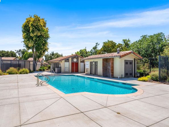 1550 Calle Enrique, Pleasanton CA 94566