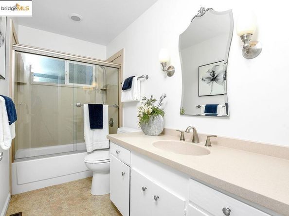 789 E Angela St, Pleasanton CA 94566
