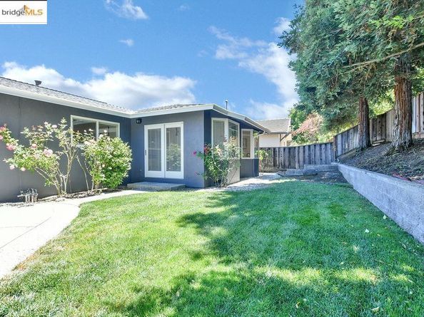 789 E Angela St, Pleasanton CA 94566