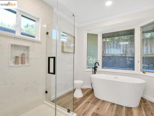 789 E Angela St, Pleasanton CA 94566