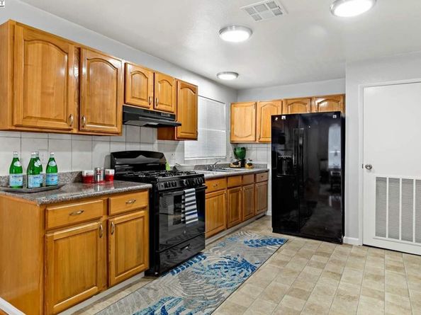 2373 Foothill Blvd, Oakland CA 94601