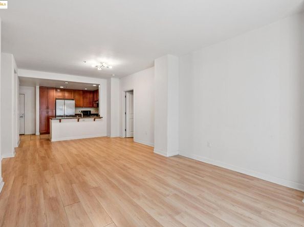 423 7th Street 115, Oakland CA 94607