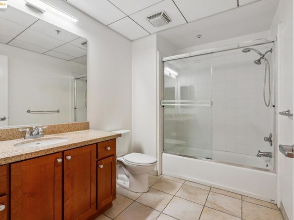423 7th Street 115, Oakland CA 94607