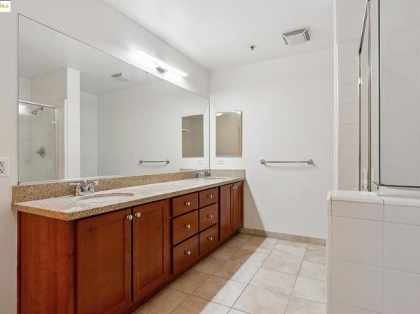 423 7th Street 115, Oakland CA 94607
