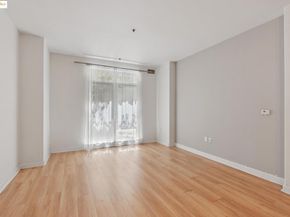 423 7th Street 115, Oakland CA 94607