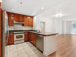 423 7th Street 115, Oakland CA 94607