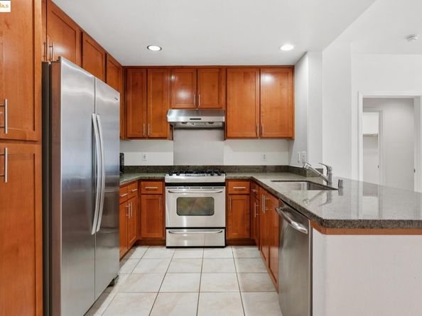 423 7th Street 115, Oakland CA 94607