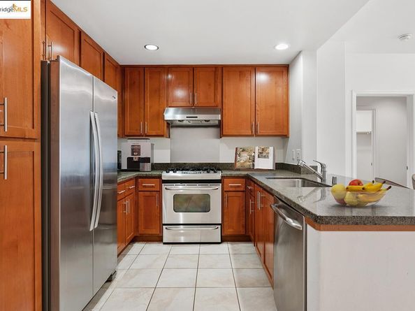423 7th Street 115, Oakland CA 94607