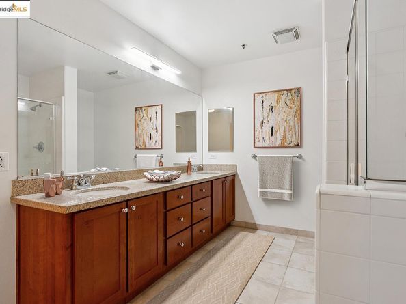 423 7th Street 115, Oakland CA 94607