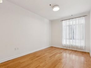 423 7th Street 115, Oakland CA 94607