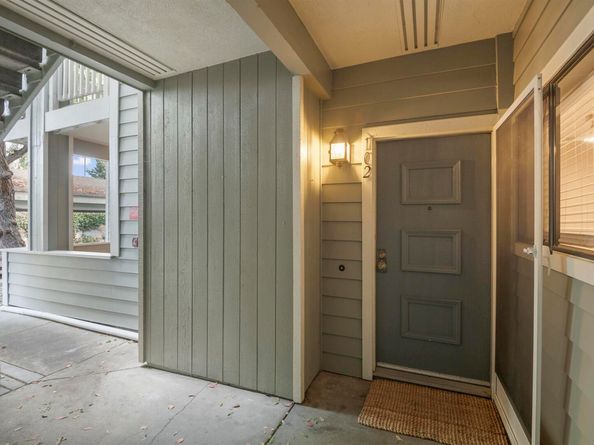 36992 Meadowbrook Cmn 102, Fremont CA 94536