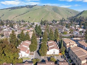 18 Gazania Ter, Fremont CA 94536