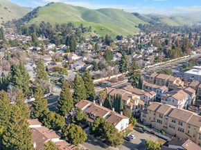 18 Gazania Ter, Fremont CA 94536