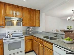 6001 Joaquin Murieta Ave C, Newark CA 94560