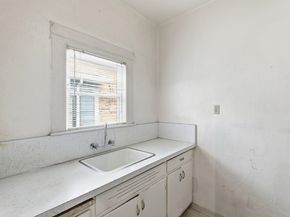 1260 96Th Ave, Oakland CA 94603