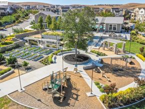 4026 Chalk Hill Way, Dublin CA 94568