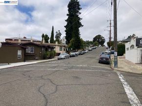 5406 Trask St, Oakland CA 94601