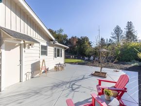 15 Aspinwall Ct, Orinda CA 94563