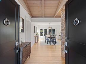 15 Aspinwall Ct, Orinda CA 94563