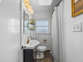 2672 Watson St, Castro Valley CA 94546