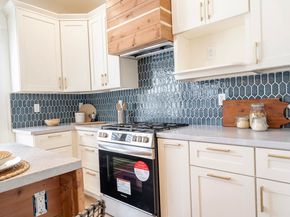 3708 Lyon Ave, Oakland CA 94601