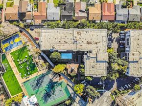 955 Shorepoint Ct 216, Alameda CA 94501