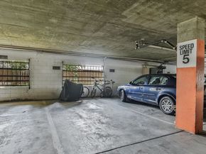 955 Shorepoint Ct 216, Alameda CA 94501