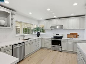 128 Diablo View Dr, Orinda CA 94563