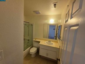 2581 El Portal Dr C, San Pablo CA 94806