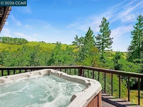 130 Hillcroft Way, Walnut Creek CA 94597