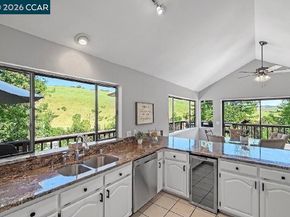 130 Hillcroft Way, Walnut Creek CA 94597