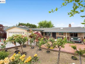 24805 Canyon View Ct, Hayward CA 94541