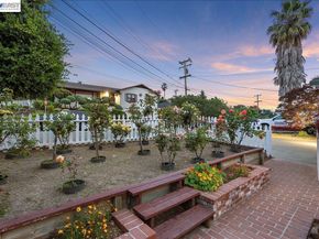 24805 Canyon View Ct, Hayward CA 94541